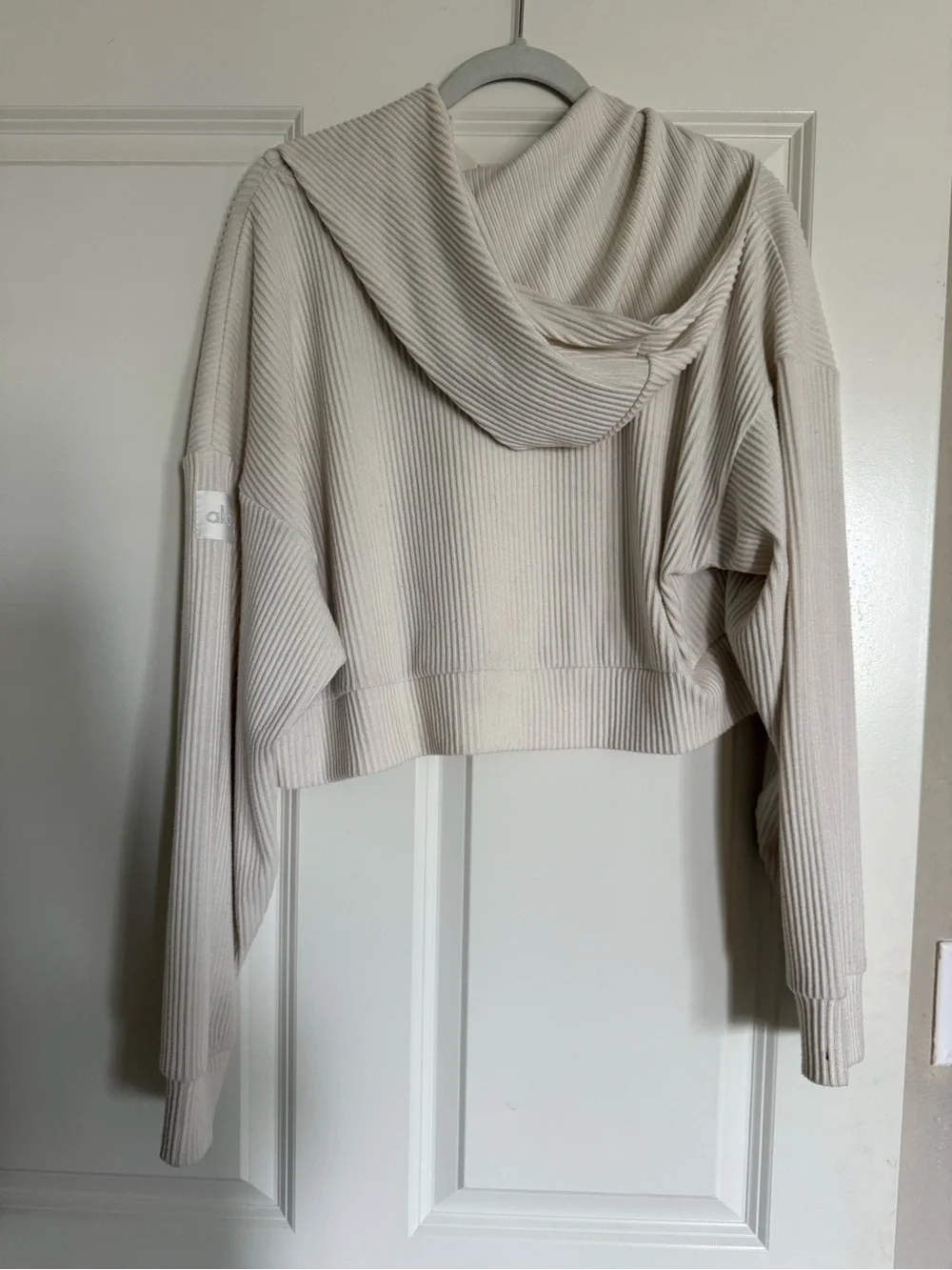 Alo Yoga Ribbed Cropped Hoodie | Size Medium | Cream Lounge Sweatshirt
